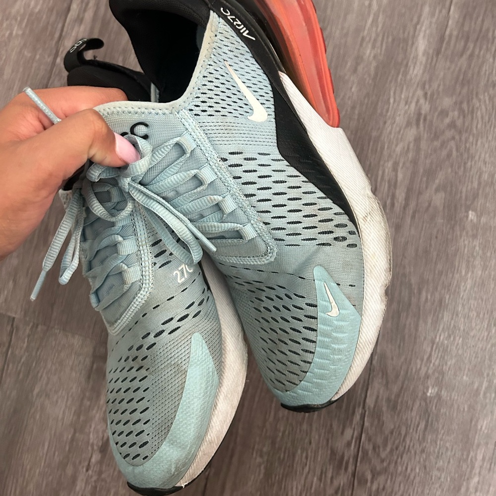 women’s air zoom running shoes